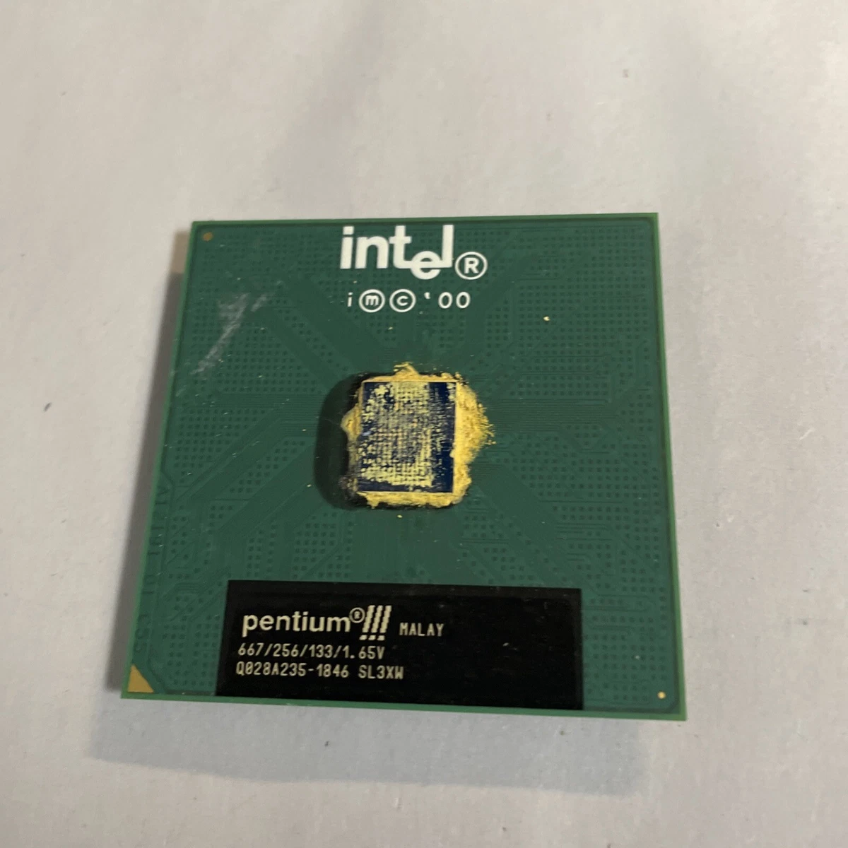 Intel Pentium III Computer Processors 667 MHz Bus Speed for sale