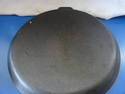 griswold 11 1/4 inch griddle with small block logo