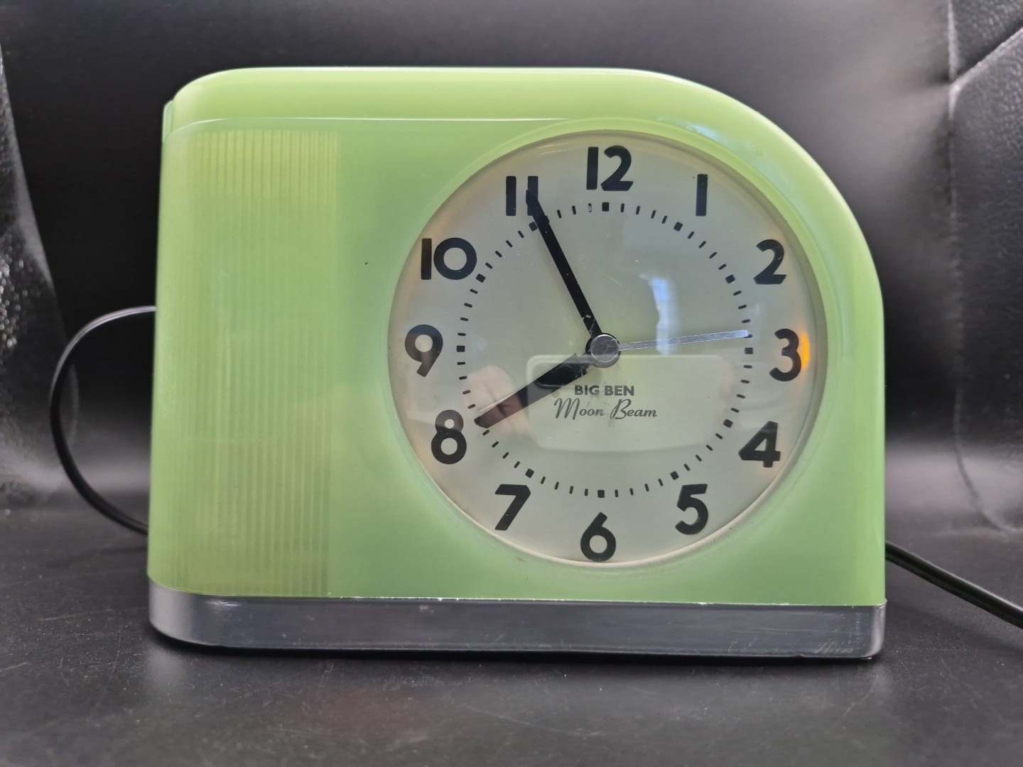 Working Vintage Westclox Lime Green Big Ben Moon Beam Alarm Clock Model 43000