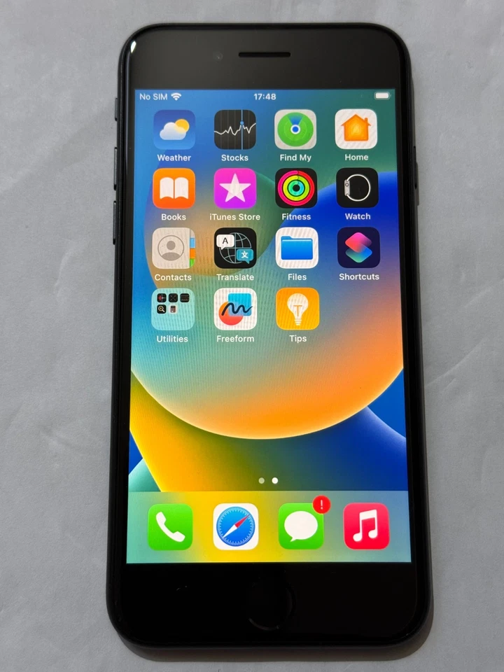 Apple iPhone SE 3rd Gen. - 64GB - Midnight Locked to TracFone/StraightTalk USA - Image 2 of 4