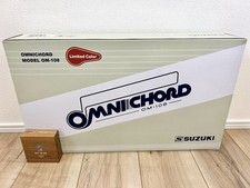 Suzuki OM-108 rot Omnichord Strumplate Auto Bass Akkord elektronische Musikharfe