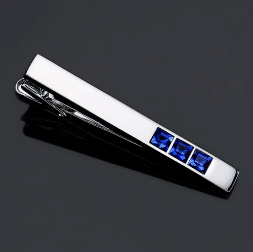 925 Sterling Silver Men Tie Clips with Three Princess Cut Royal Blue Sapphire. - Afbeelding 1 van 2