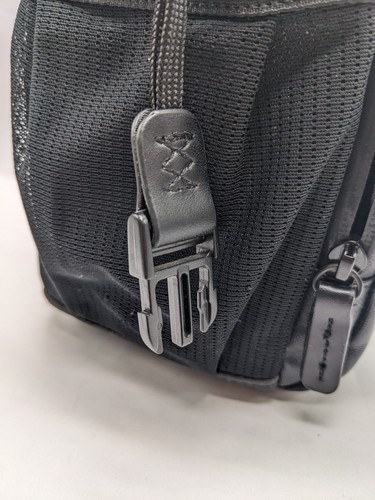 Genuine Black DJI Mavic Pro (M1P) Shoulder Bag Case - No Shoulder Strap - Picture 4 of 4