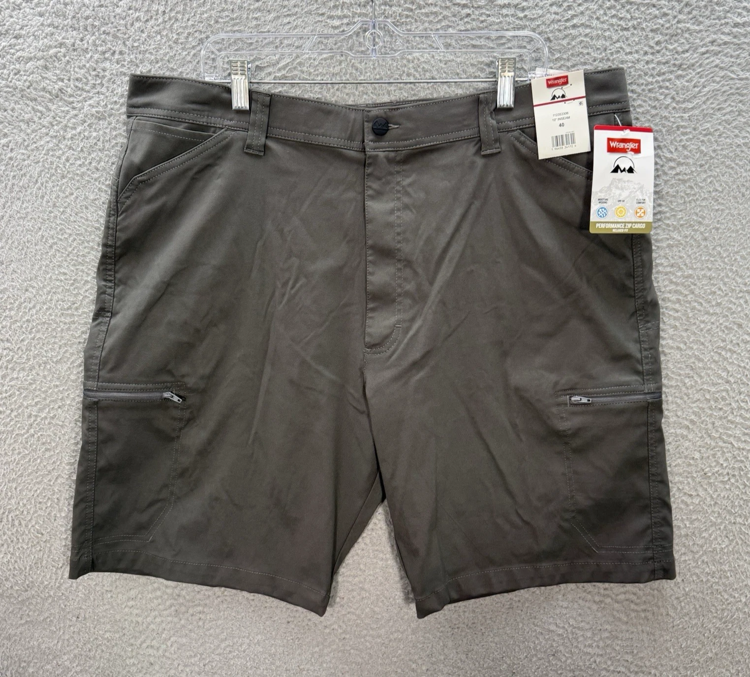 Wrangler Shorts Mens 40 Gray Relaxed Performance Zip Cargo Outdoors Hiking NEW