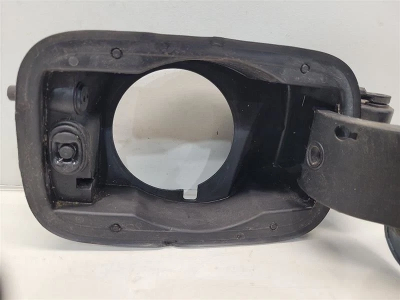 BMW X3 2005 (3,0 L/AT) puerta de llenado de combustible *azul/896* virutas de pintura Foto 4 de 4