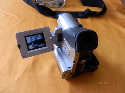 Nikotec Digital Video DV-D500 4,1 Mega. Color1,5. USB. Digital Voice Recorder.