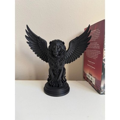 Gothic High Detail Winged Lion Statue - Majestic Mythical Decor - Fantasy Dekor.
