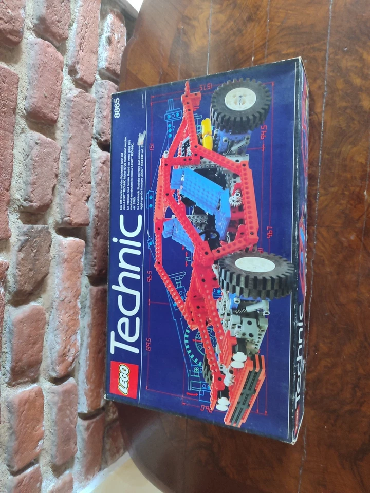LEGO Technic 8865 Test Car, foto 2 di 5