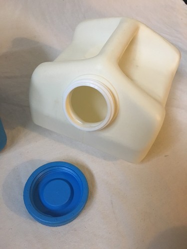VINTAGE LUNCHBOX Cooler with Twist Top Liquid/Ice Container Blue/White - Picture 5 of 6