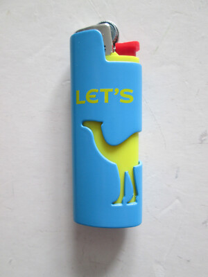 Camel Hülle mit Bic Feuerzeug  in blau Neu siehe Fotos