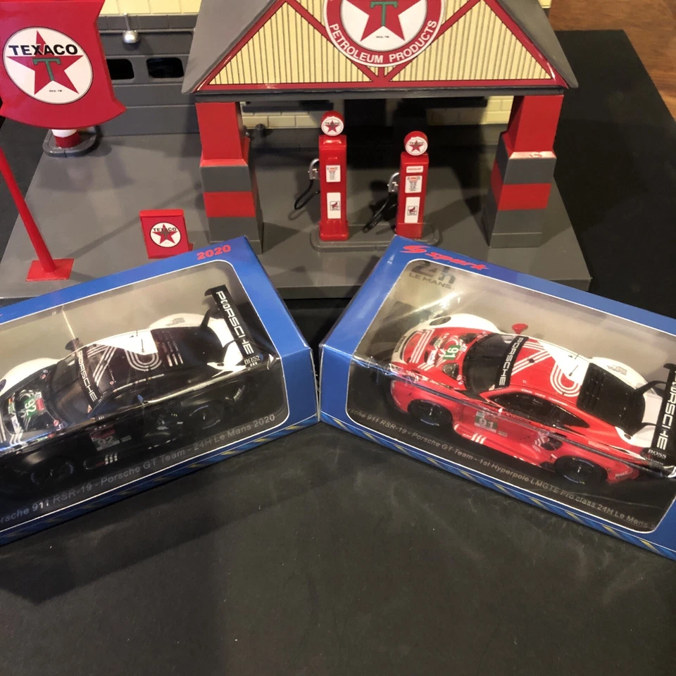 IMPRESIONANTE Porsche duo SET 911 RSR tipo 991 12 horas Sebring 2020 diecast spark 1,43 Foto 2 de 4