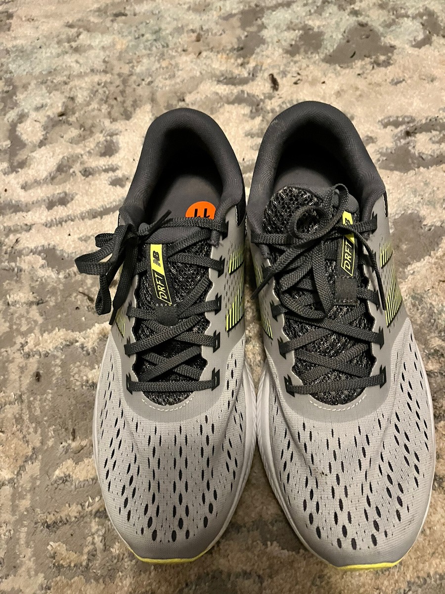 Mens running shoes size 11 Clearance