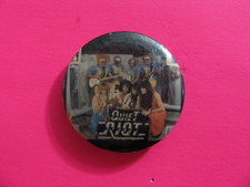 QUIET RIOT VINTAGE BUTTON PIN BADGE US IMPORT   9.   GROUP