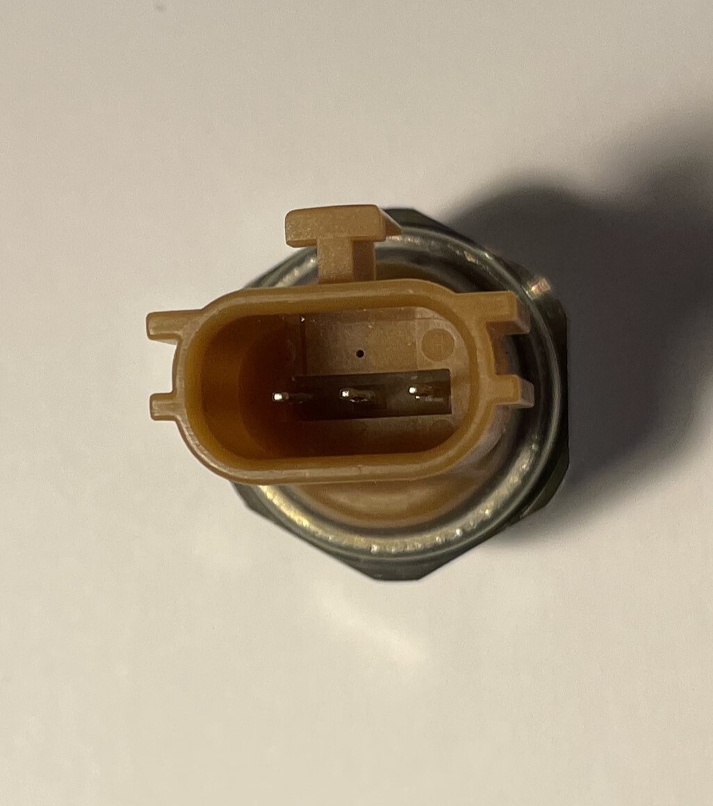 OEM Oil Pressure Switch for Nissan 350Z Xterra 2.8TDI 3.5 0308