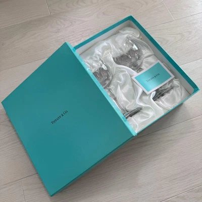 Paire de verres à vin champagne Tiffany & Co. Floret avec boîte bleue neuf F/S - Photo 1/4