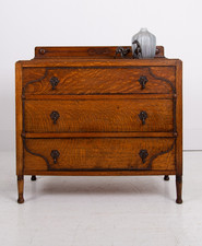Delightful Oak Chest of Drawers C1920