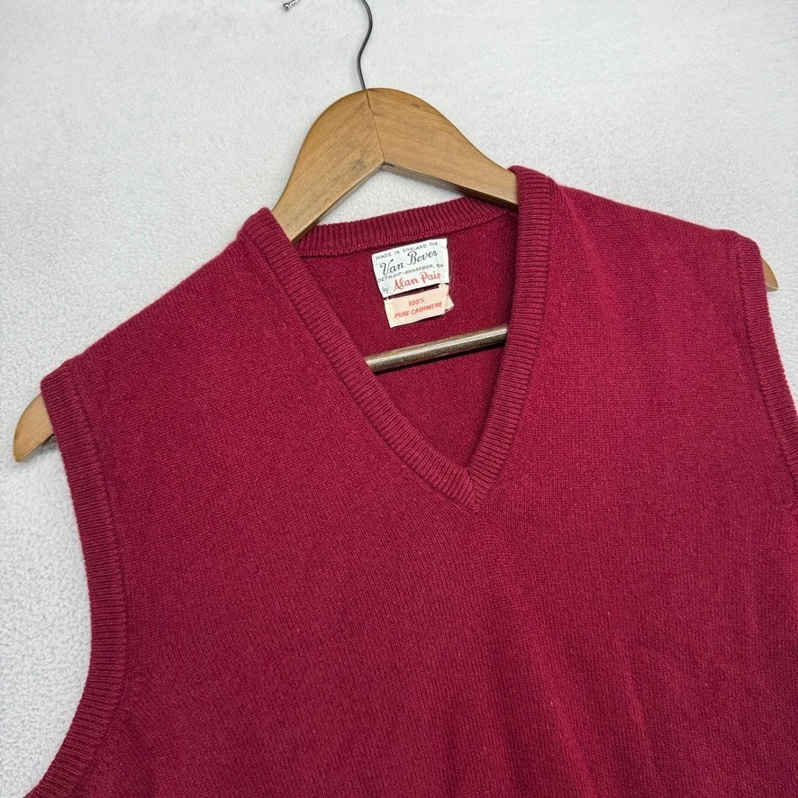 Alan Paine, Vintage Alan Paine Sweater Vest Mens 46 Red V Neck Pullover Knit Pure Cashmere