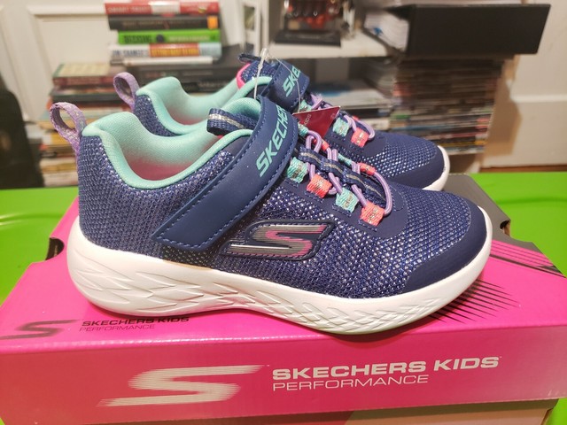 skechers go run 600 navy