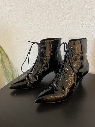 SAINT LAURENT Paris BLACK PATENT Leather ANKLE BOOTS Bootie Lace Up Sz 8-38 +BOX - Picture 3 of 21