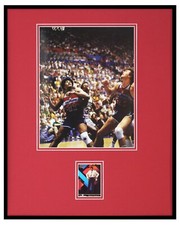 Wes Unseld Signed Framed 16x20 Photo Display Bullets