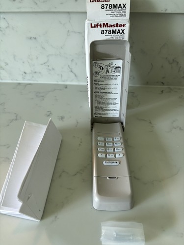 LiftMaster 878 MAX Garage Door Keypad Wireless and Keyless Entry System - Picture 3 of 7