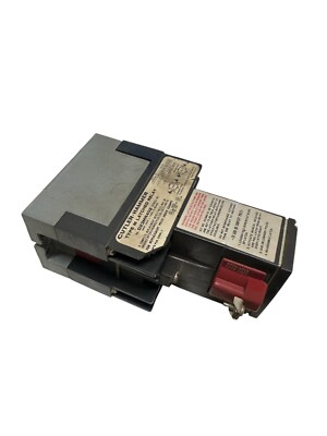 Cutler Hammer D23MR402 Series A2 Type M Latched Relay   Fast Shipping  