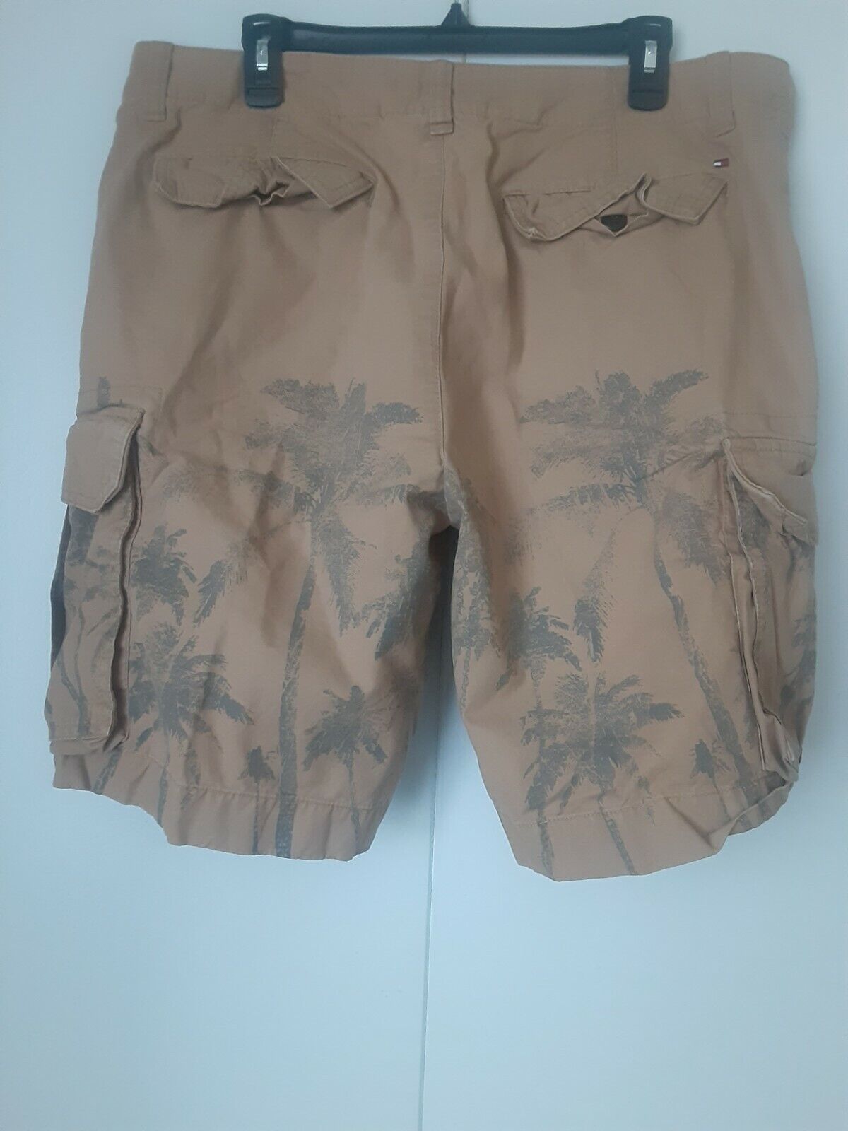 TOMMY HILFIGER Tan Graphic Cargo Short 36 - image 3