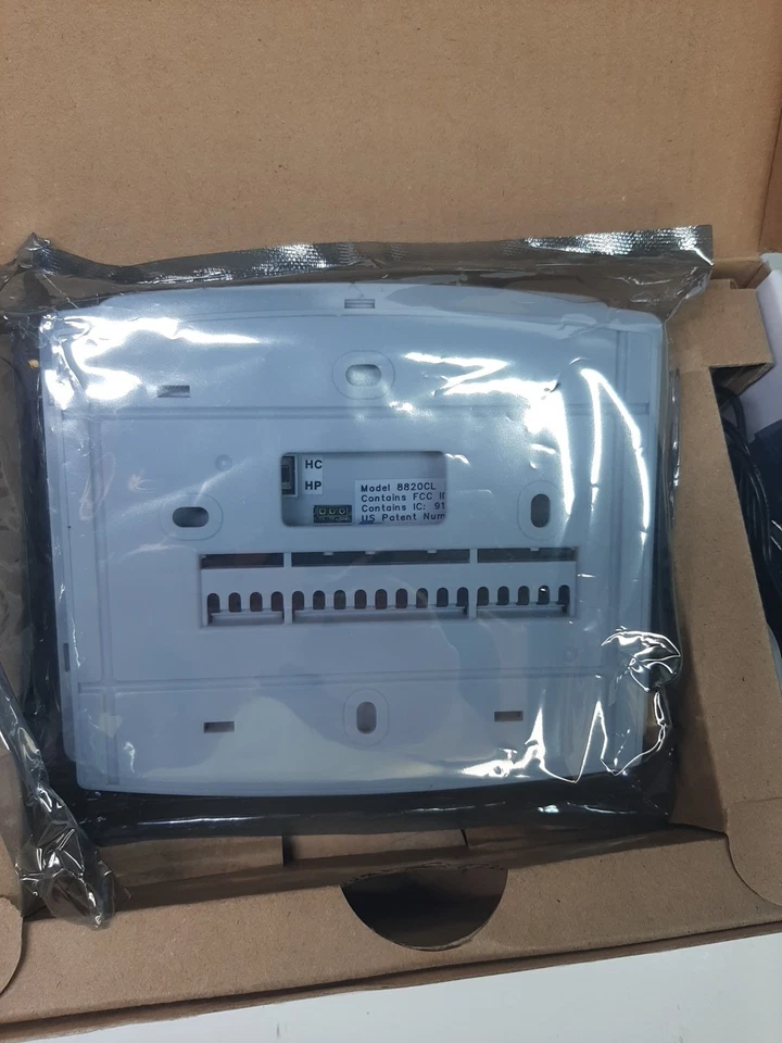 Clare Smart Home CH-TSM10-WF Touchscreen WiFi Thermostat Same as Aprilaire 8800 - Image 4 of 4