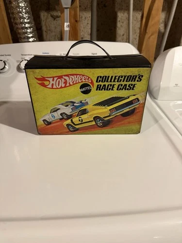 VTG MATTEL 1969 HOT WHEELS COLLECTOR'S RACE CASE 2 TRAYS 24 CARS  REDLINE NOCARS