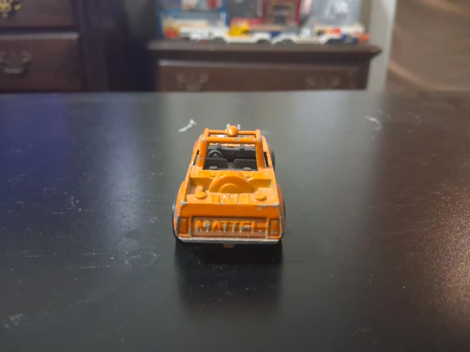 Fondo de plástico naranja Hot Wheels Redline Flying Colors Baja Bruiser 1974 vintage Foto 4 de 4