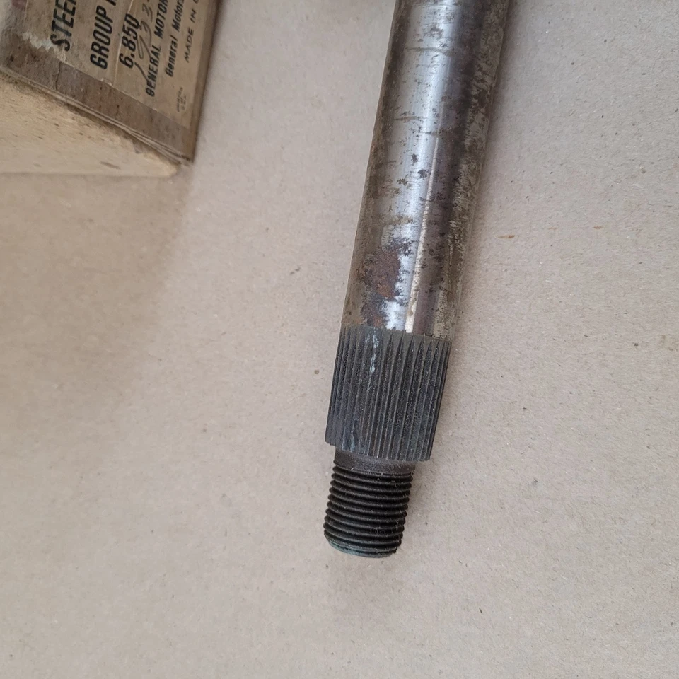 Nuevo NOS 1933-1935 Chevrolet Standard Steering Sector Worm GM OEM 261550 Foto 3 de 4