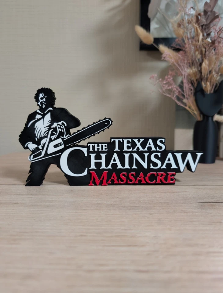 Texas Chainsaw Massacre Logo 3D Leatherface Massacre à la Tronçonneuse Déco... - Photo 1/4
