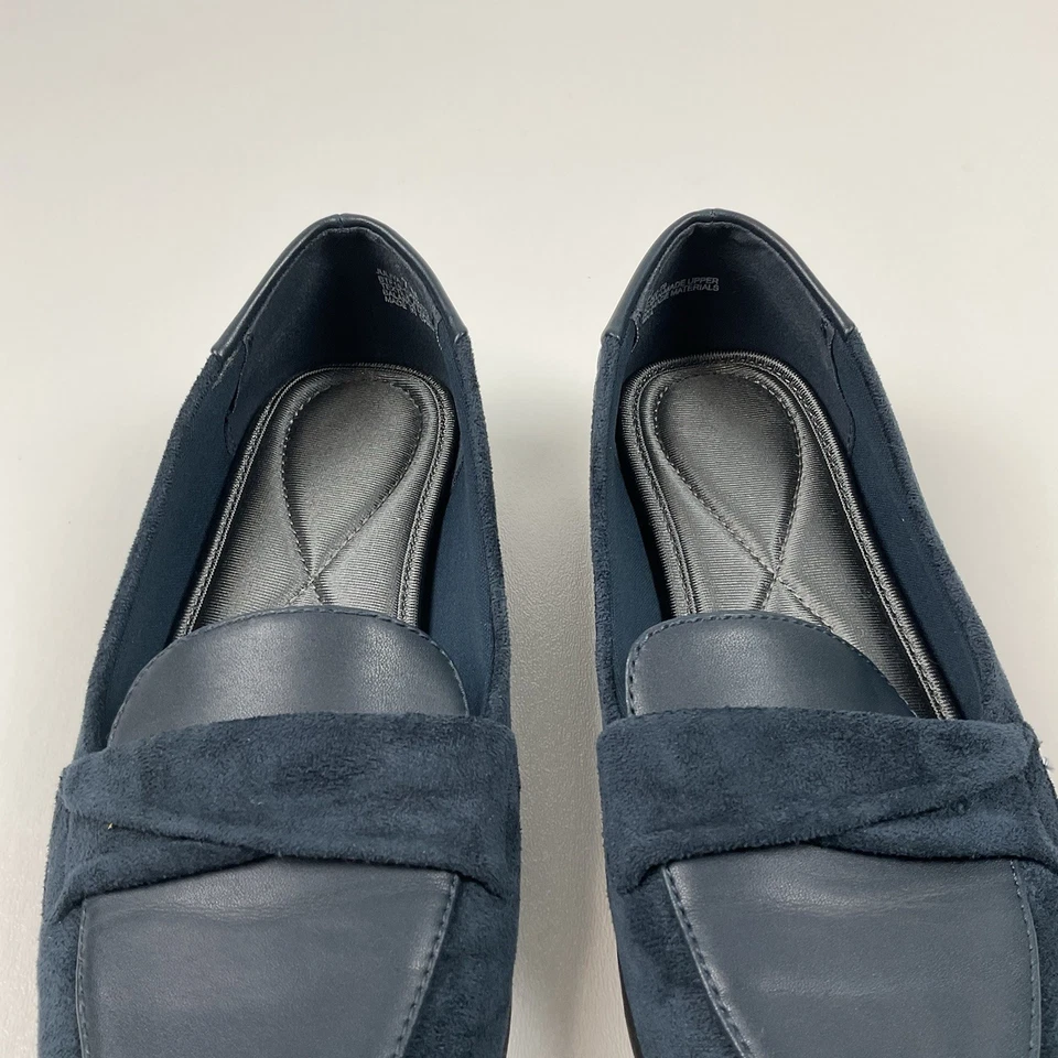 Baretraps Juliya Navy Blue Suede Loafers Comfort Slip On Flats Size 7M - Image 4 of 4