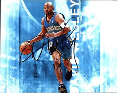 David Wesley signed NBA basketball 8x10 photo W/Certificate Autographed 003