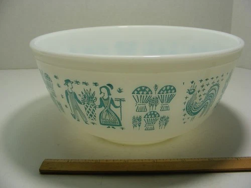 Vintage Pyrex Amish Butterprint Large 2 1/2 QT Mixing Bowl Turquoise White 403