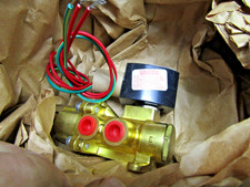    NEW ASCO EF8344G070 4 WAY SOLENOID VALVE 24VDC COIL 1/4" PORTS