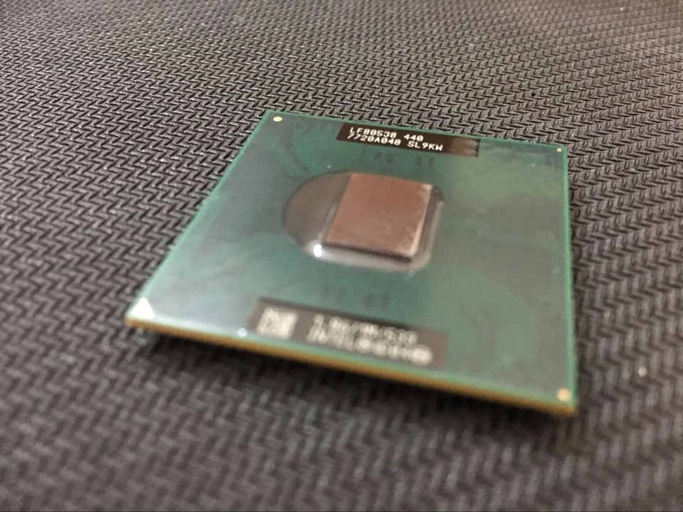 Intel Celeron M 440 CM440 SL9KW SL9LF LF80538NE0361ME Socket M 1.86G/1M/533 CPU - Image 3 of 4