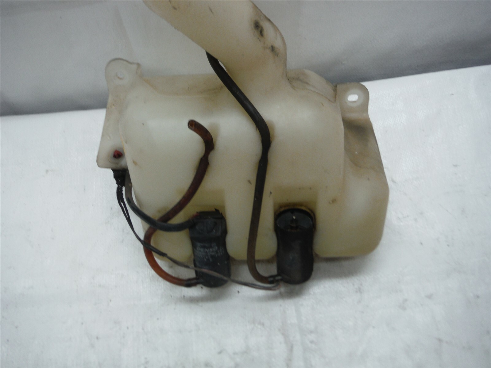 2004 HONDA ODYSSEY WINDSHIELD WIPER WASHER FLUID RESERVOIR TANK OEM