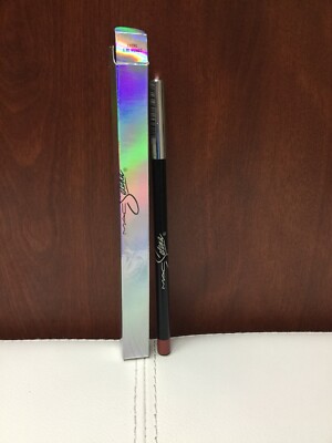 Authentic MAC Selena La Reina Lip Pencil Entre A Mi Mundo On Hand Ready To Ship