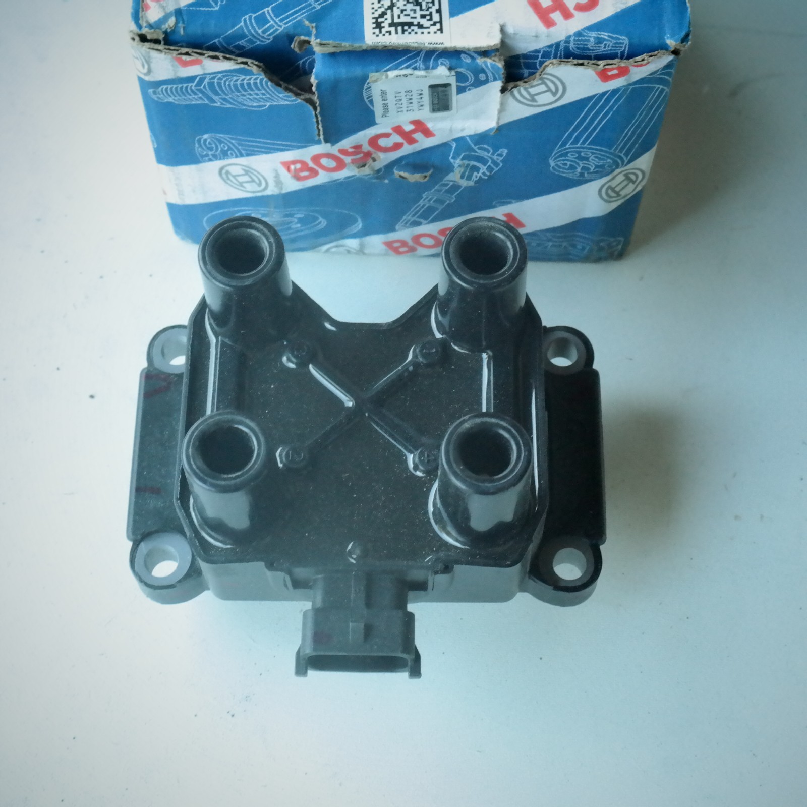 Bobine d'allumage Bosch 21113705010, fiabilité premium pour Lada