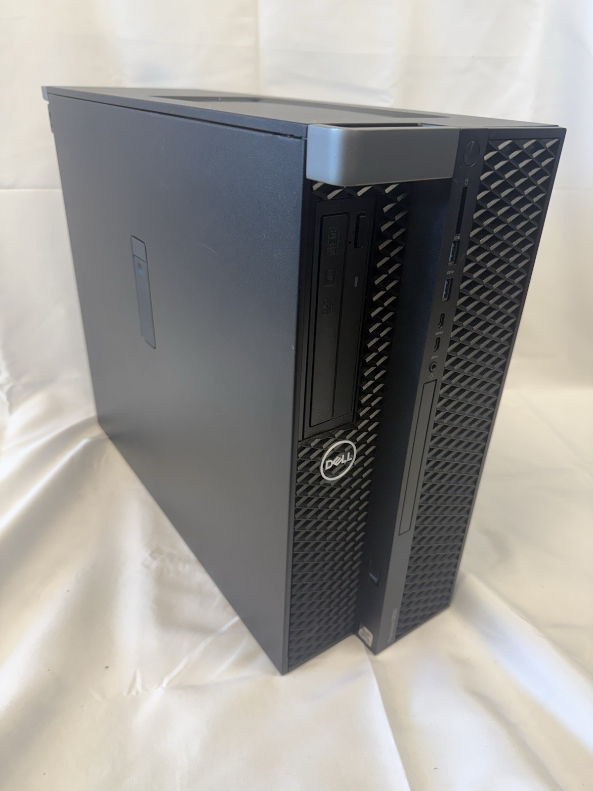 Dell Precision T5820 Tower X Series i9-10900X 3.70GHz 32GB 512GB NVMe P400 W11P