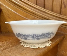 VINTAGE GLASBAKE CURRIER & IVES MIXING SERVING BOWL 4 QUART HANDLES J2357