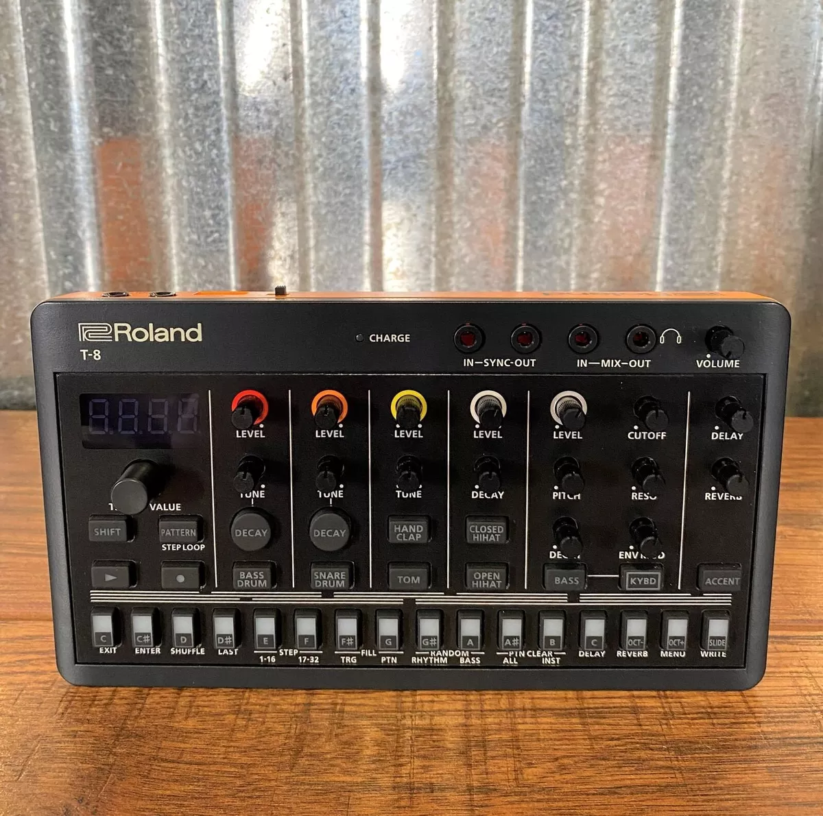 Roland T-8 AIRA Compact Beat Machine Synthesizer Drum Machine