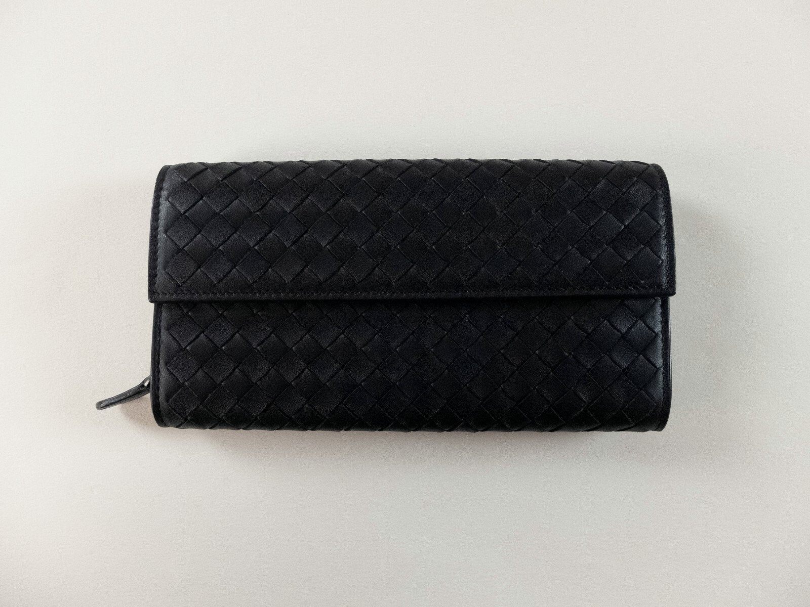 (NO CUSTOMS TAX) BOTTEGA VENETA blue intrecciato leather continental flap wallet