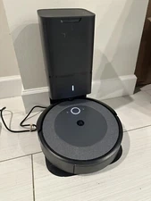 iRobot Roomba i3+ EVO Self-Emptying Robot Vacuum Smart Black EUC Rubber Brushes