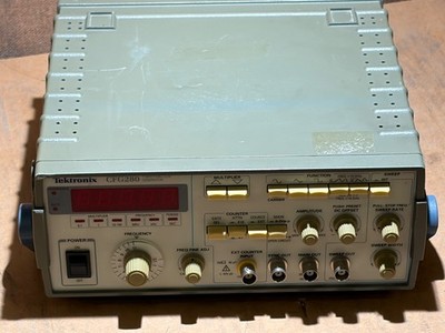 Tektronix CFG280 Function Generator