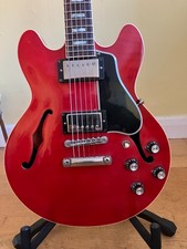 Gibson ES339 Semi-acoustic guitar