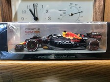 Spark 1/43 Red Bull RB18 #1 Saudi Arabia GP 2022 Winner with Pit Board M.
