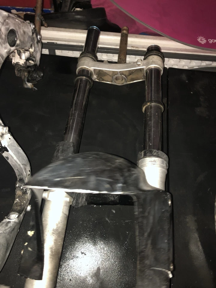 Horquillas Honda Cbr 600 Rr 2004 Foto 3 de 3