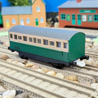 TrackMaster XL Express Passenger Coach Train  Custom Made Thomas & Tomy Tracks